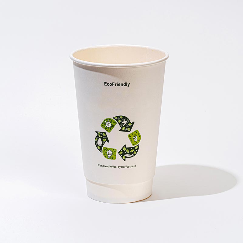 Tazza monouso con rivestimento acquoso per servizi di consegna