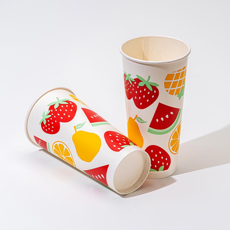 Tazza di bevanda fredda